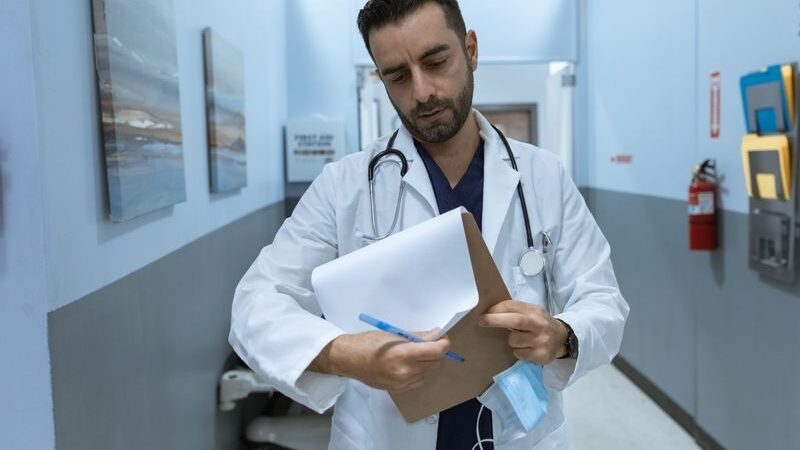 Medical Writing Agency Or In House Team: What Fits Best?